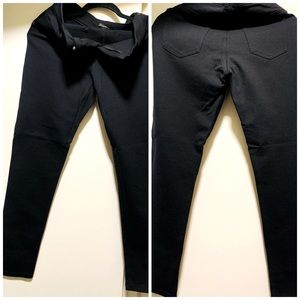 Black skinny jeans